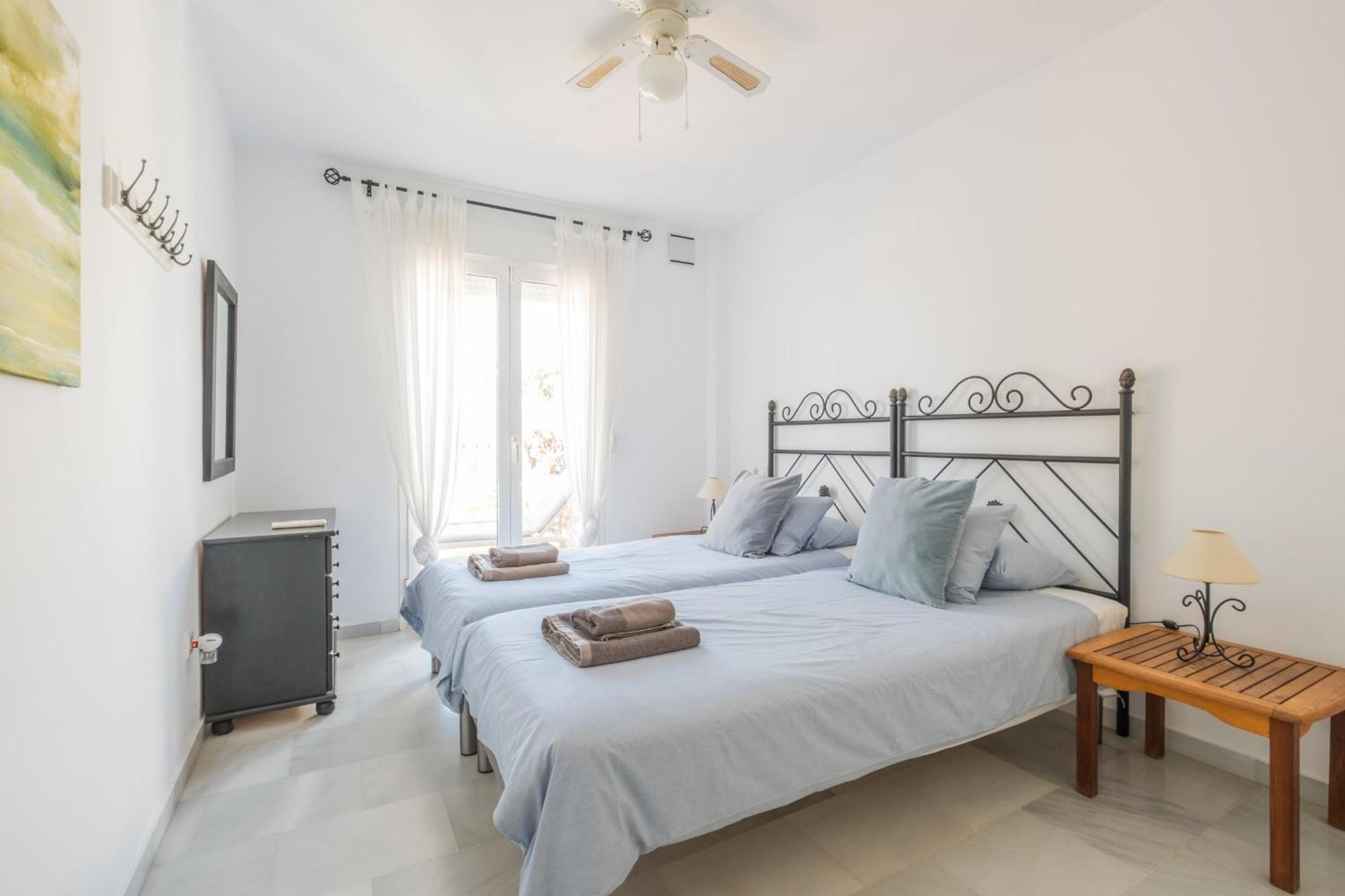 Aljamar 24 Comfortable House Near Burriana Beach Nerja Dış mekan fotoğraf
